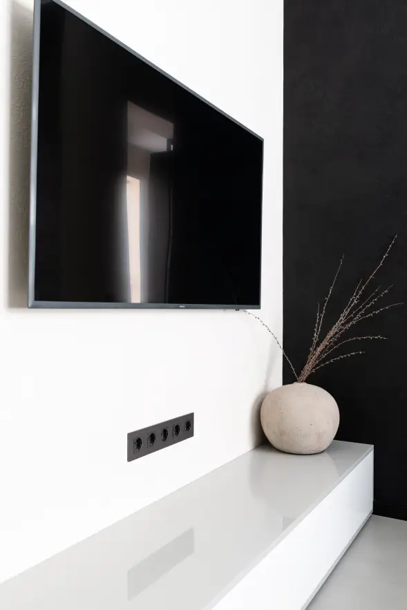 Sewa Touch Screen Television